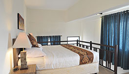 Hotel Aqua Vibes-Deluxe-Room-1